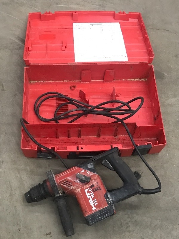 lot 19 image: Hilti TE-15C Commercial 120Volt Ele...