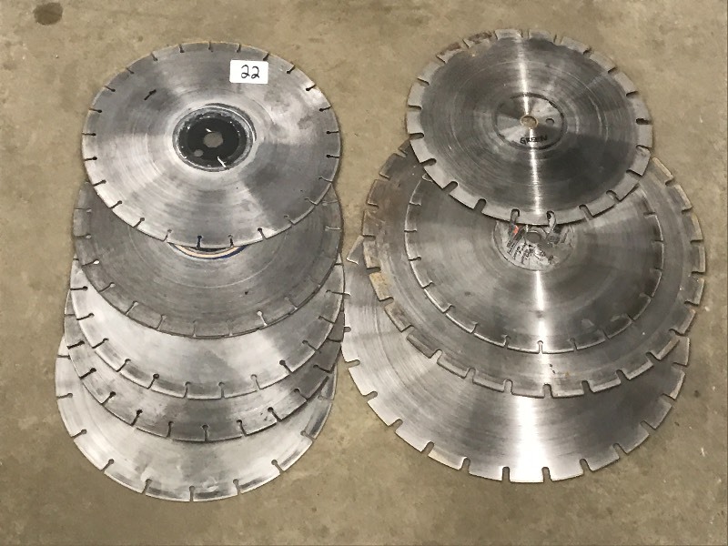 lot 22 image: Lot Of Assorted UsedJunk Concrete ...