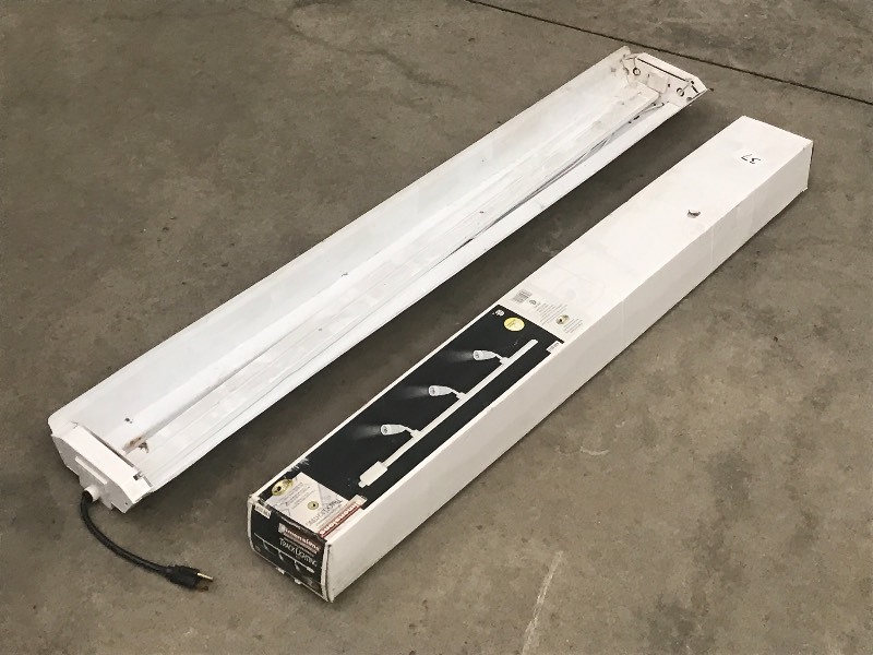 lot 37 image: (1) 48 Flourescent Shop Light & (1...