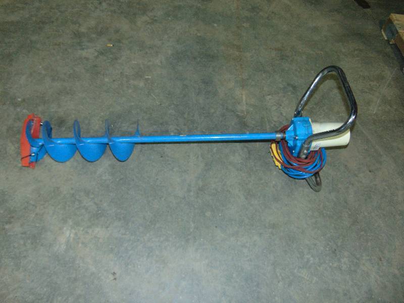 12 Volt Strikemaster Electric Ice Auger, GRC February Consingments