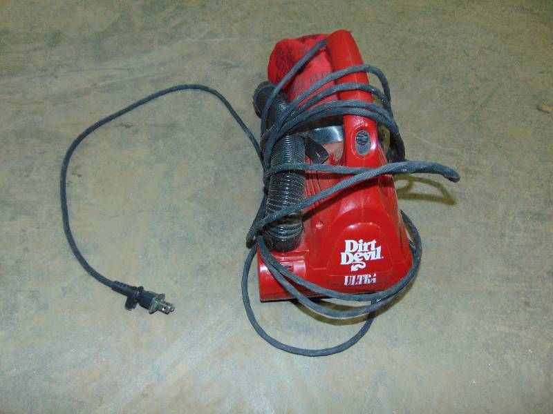 Dirt Devil Vacuum