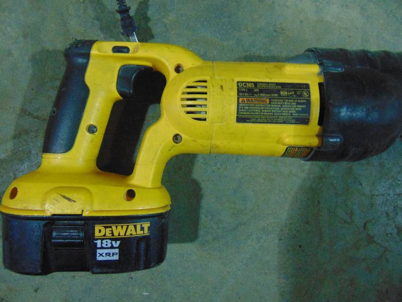 Dewalt Sawsall with Battery and Charger