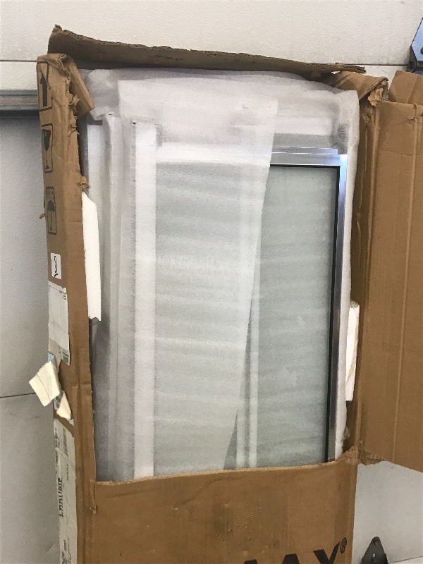 New Maax Shower Door #137524, Conto...
