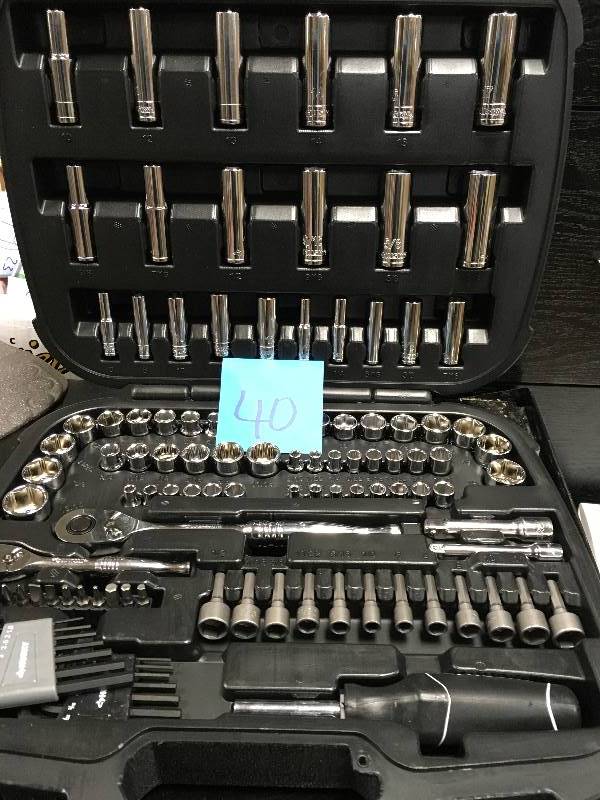 Husky Mechanics Tool Set 111 Piece box not used
