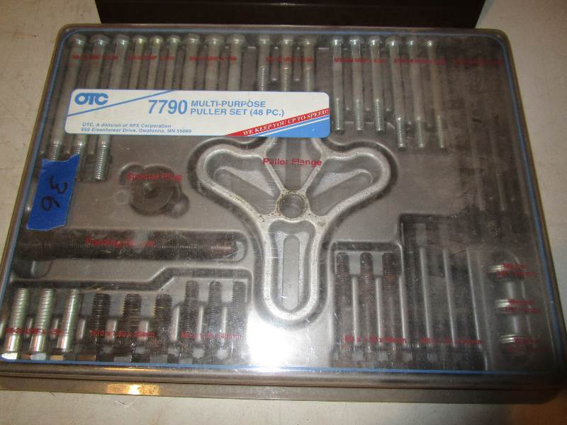 lot 36 image: OTC 48 pc Multi-Purpose Puller Set