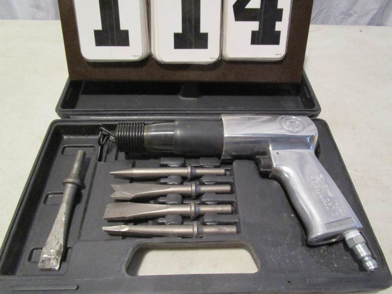 lot 114 image: Chicago Pneumatic Air Hammer