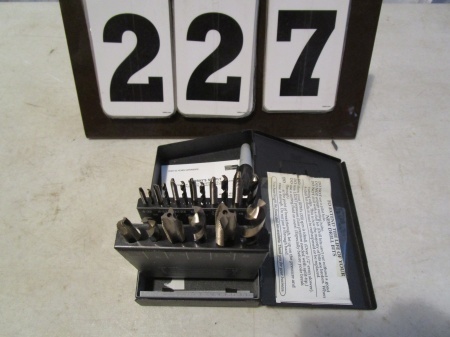 lot 227 image: Murrays Supply Drill & Tap Index Set