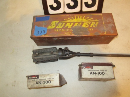 lot 333 image: Sunnen Automotive Cylinder Hone