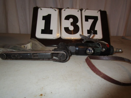 lot 137 image: Compact Air Belt Sander