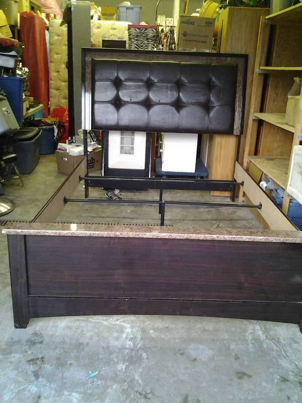 lot 15 image: Espresso Queen Size Bedroom Set Includes Bed, Dresser, Mirror, 2-Night Stands (Faux Stone Detail)