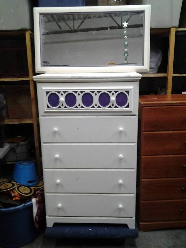 lot 24 image: White 5-Drawer Chest 30x16x49 & Mirror 21x38 With Purple Accent