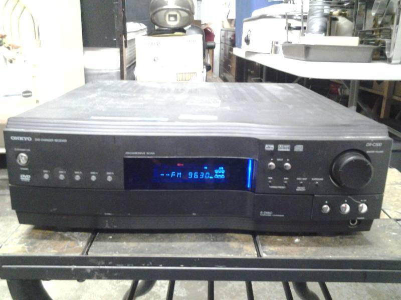 lot 32 image: Onkyo DR-C500 DVD ChangerReceiver