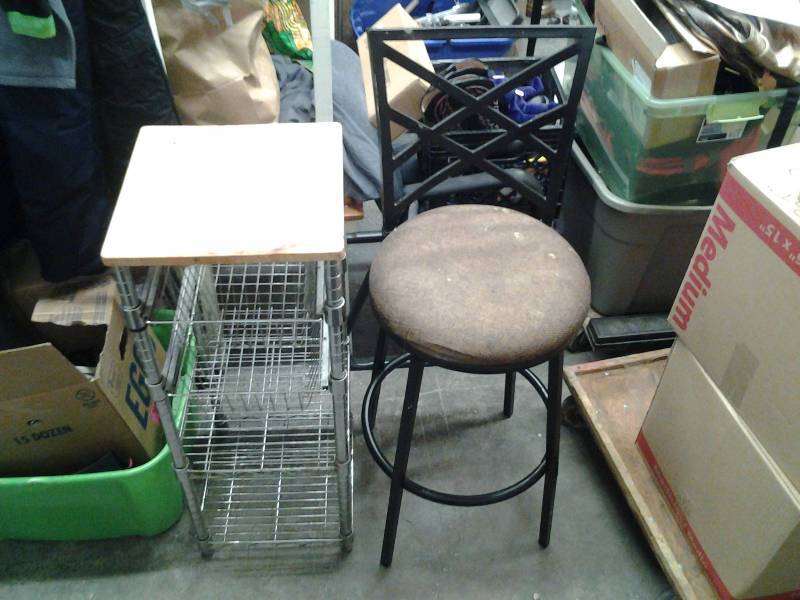 lot 47 image: Bar Stool & Kitchen Shelf