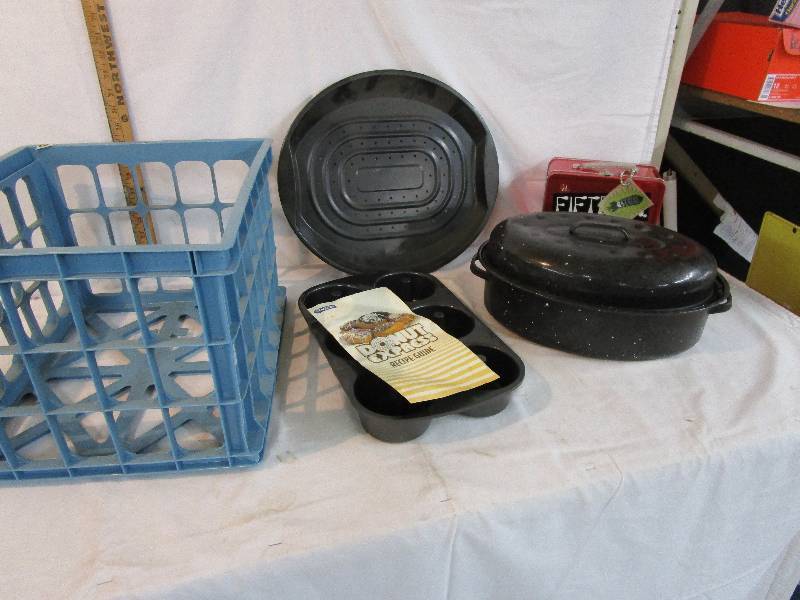 lot 54 image: Roaster Pans and Lunchbox all in a milk Crate