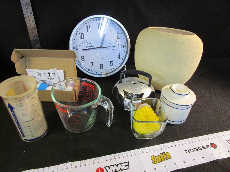 lot 65 image: Grab BagVarious Goodies