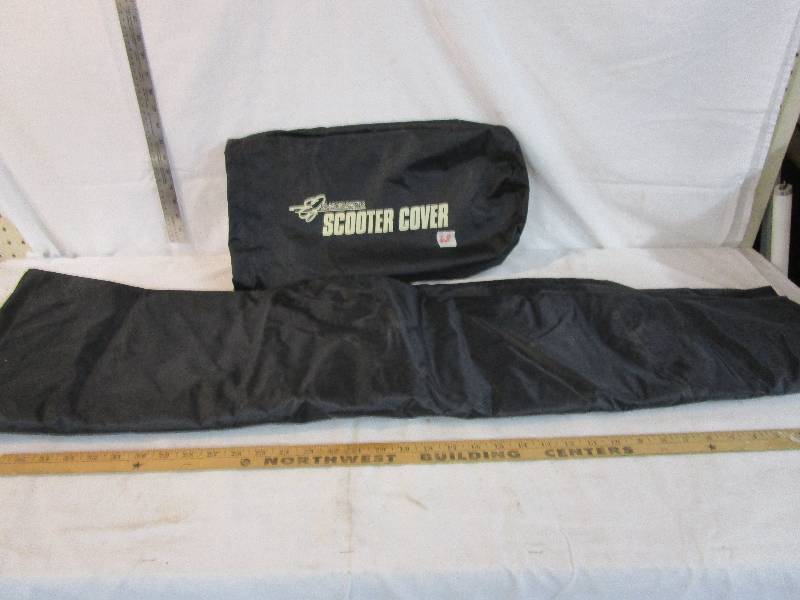 lot 68 image: Motorized Scooter Cover