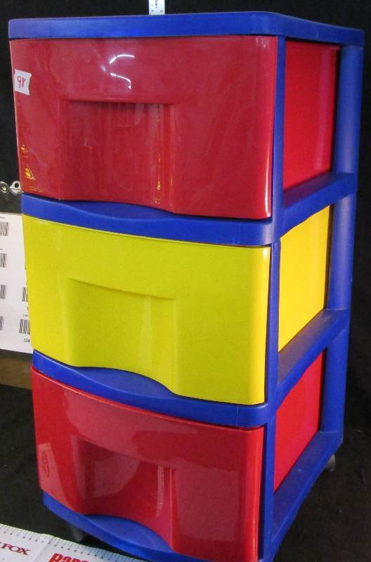 lot 98 image: 3 Drawer Rolling Storage cart