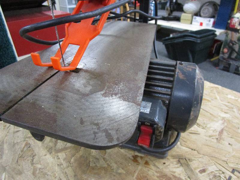 lot 115 image: Scroll Saw