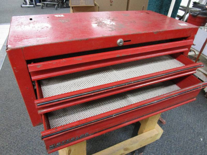 lot 116 image: Red Tool Box 3 drawer