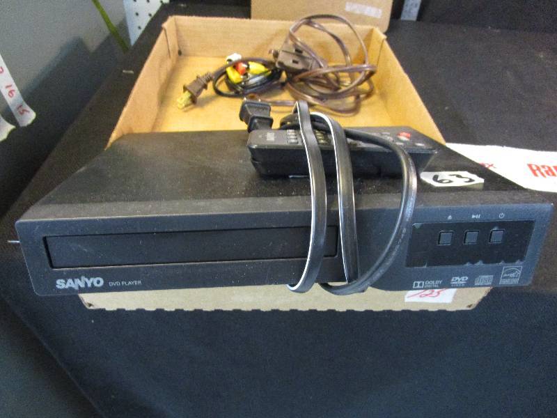 lot 125 image: Dvd Player and Chords