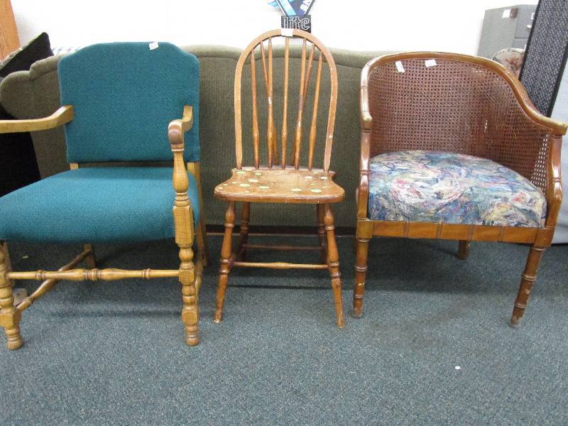 lot 142 image: 3 Chairs