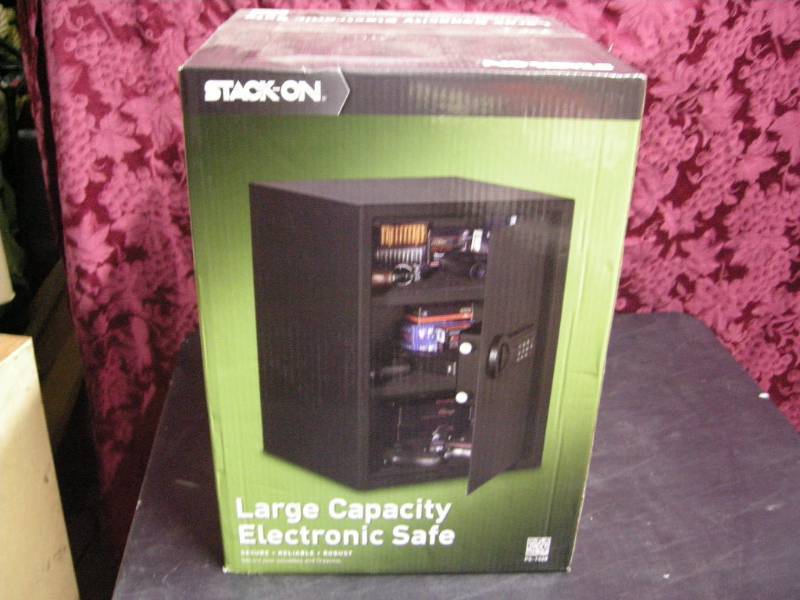 Stack-On Large Capacity Electronic Safe