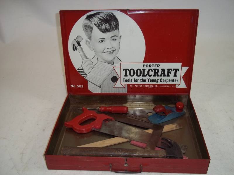 lot 3 image: Vintage Toy Toolbox Porter Toolcraft tools for the young carpenter no. 505