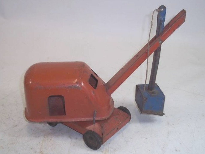 lot 5 image: Vintage Toy Excavator