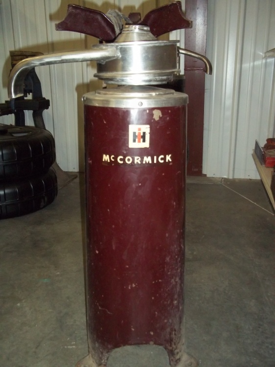 lot 16 image: McCormick Electric  Cream Separator
