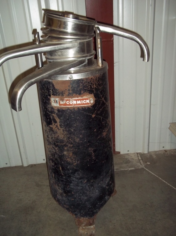 lot 17 image: McCormick Electric  Cream Separator