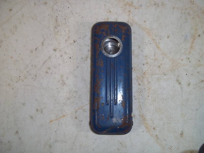 lot 39 image: 12 volt flashlight
