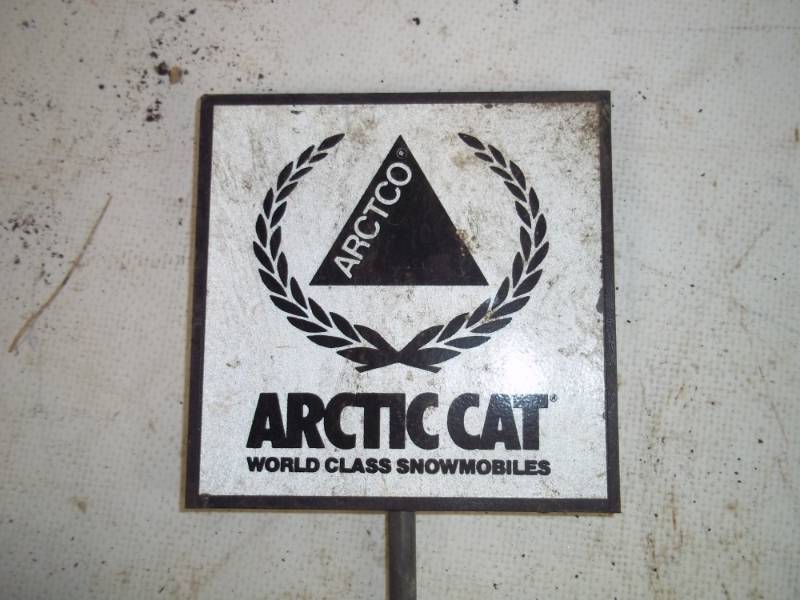 lot 56 image: Artic Cat bag, Artic Cat bag of balloons, Artic Cat Pole