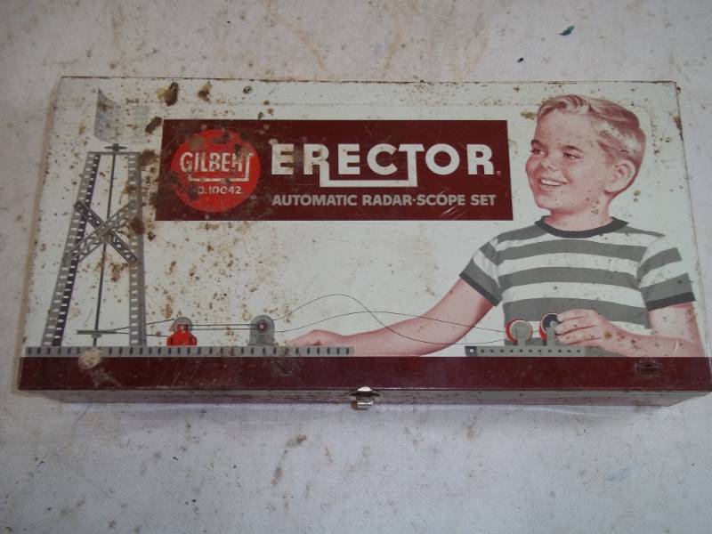 lot 59 image: Vintage Gilbert Erector Automatic Radar Scope Set no. 10042