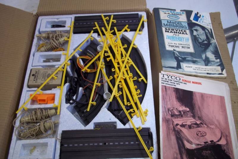 lot 144 image: Vintage Toy Race Car Track