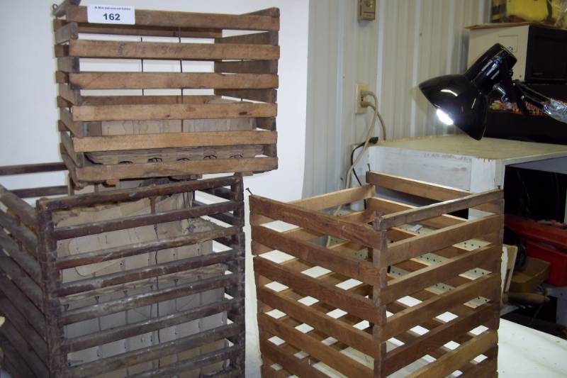 lot 162 image: Vintage crates