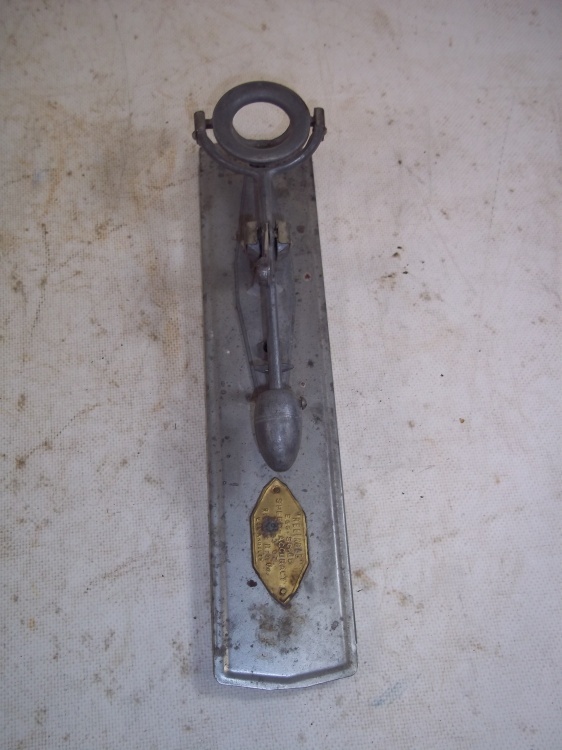 lot 174 image: Egg Scale