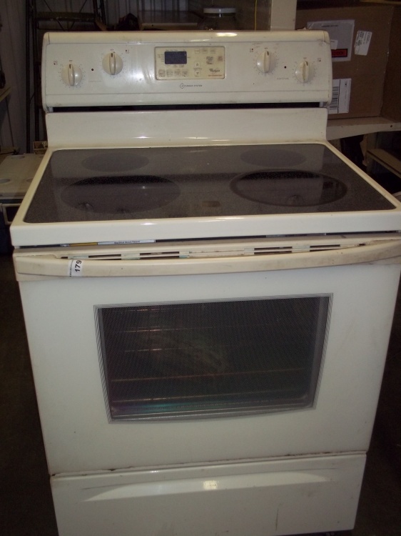 lot 179 image: Whirlpool Kitchen RangeOven