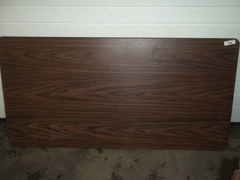 lot 180 image: Samsonite Folding Table 5ft
