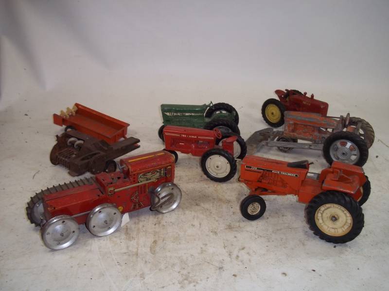 lot 222 image: Vintage Toy Farm Equipment Assortment
