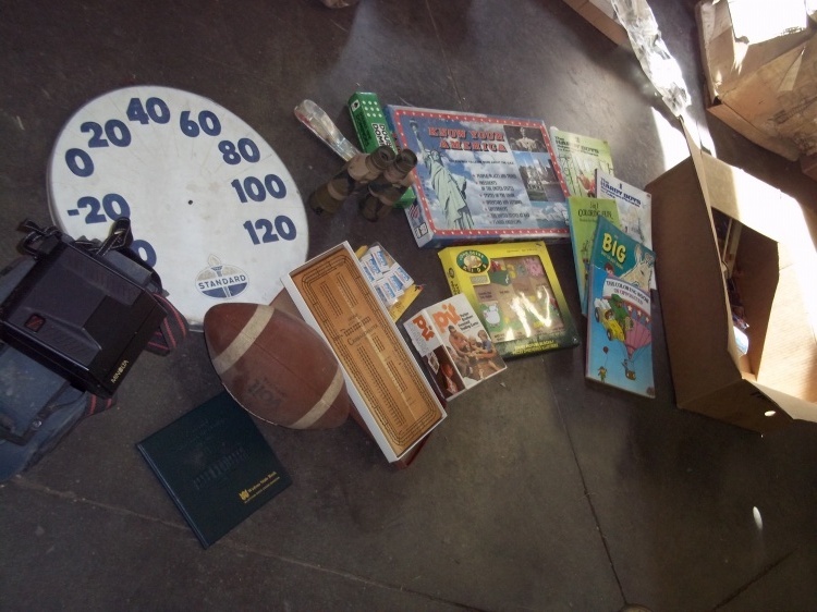 lot 246 image: Large Assorted Lot, 30x70 Binoculars, Cribbage Board, Minolta Polaroid Camera