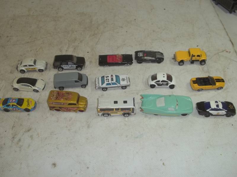 lot 268 image: Lot of 15 Vintage Hotwheels