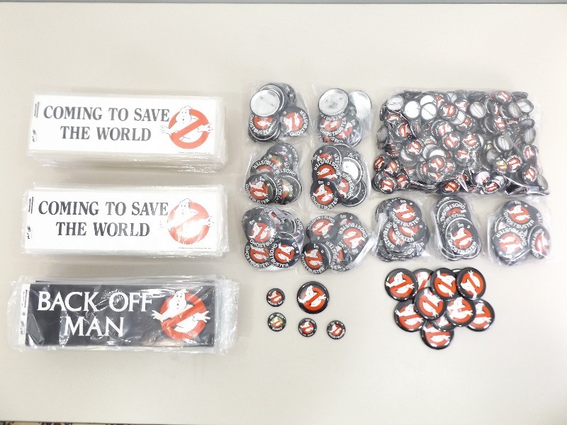 lot 1 image: LARGE Lot 1984 Ghostbusters Promo Bumper Stickers and Pinbacks