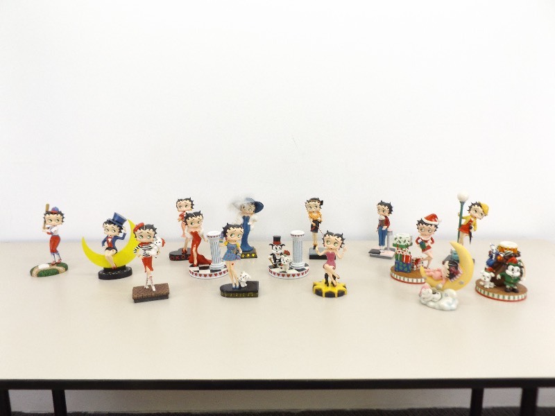 lot 6 image: Large Lot of Danbury Mint Betty Boop Figurines