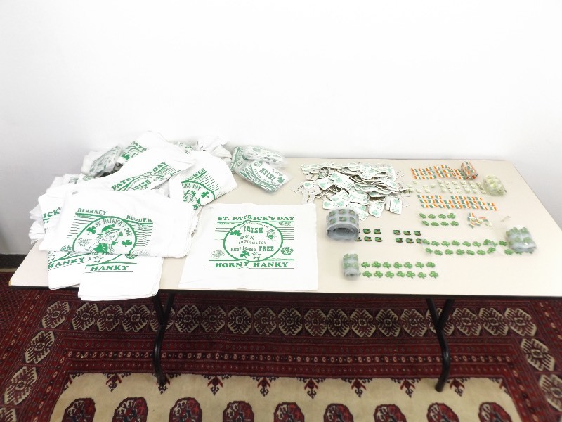 lot 23 image: Large Lot of St. Patricks Day Hankies, Buttons, etc.