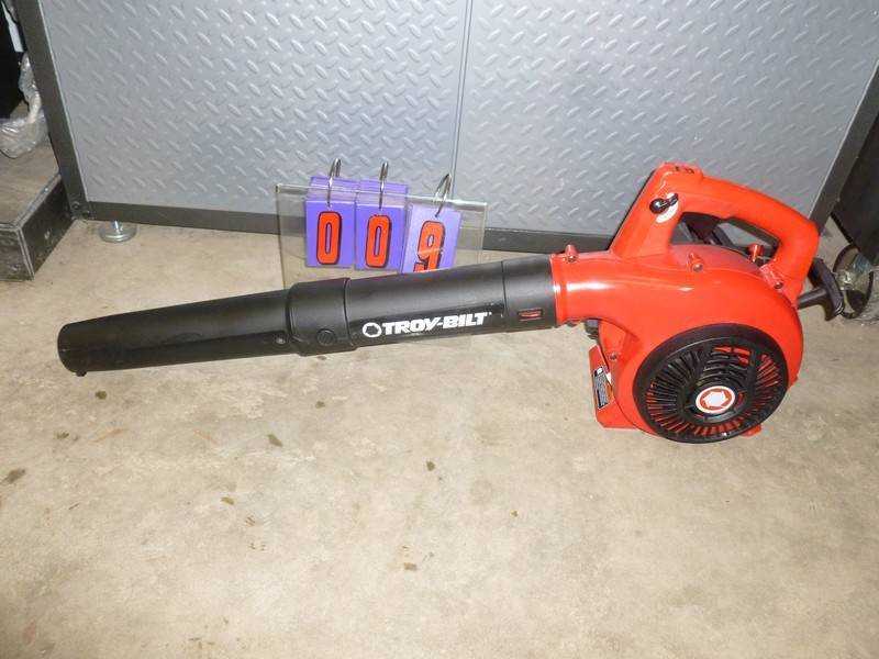 SnS Auctions # 305 Outdoor equipment