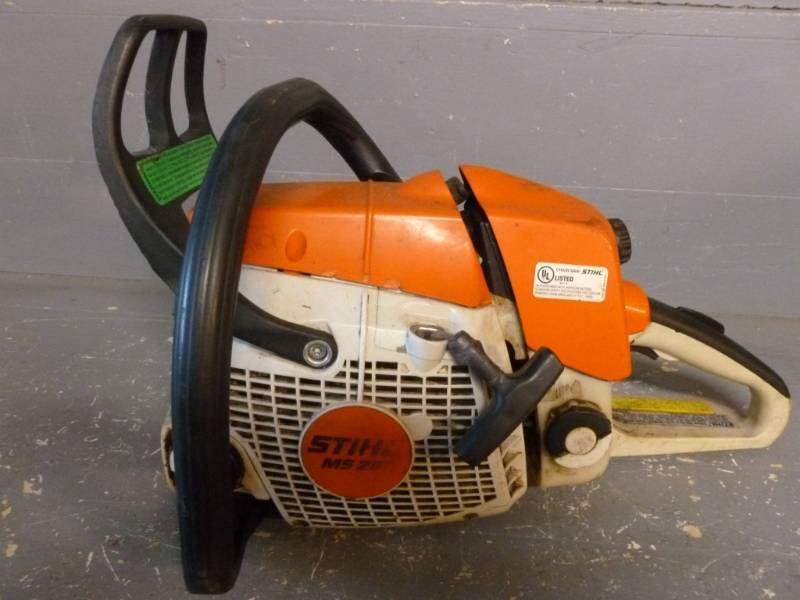 lot 9 image: Stihl Chainsaw For Parts