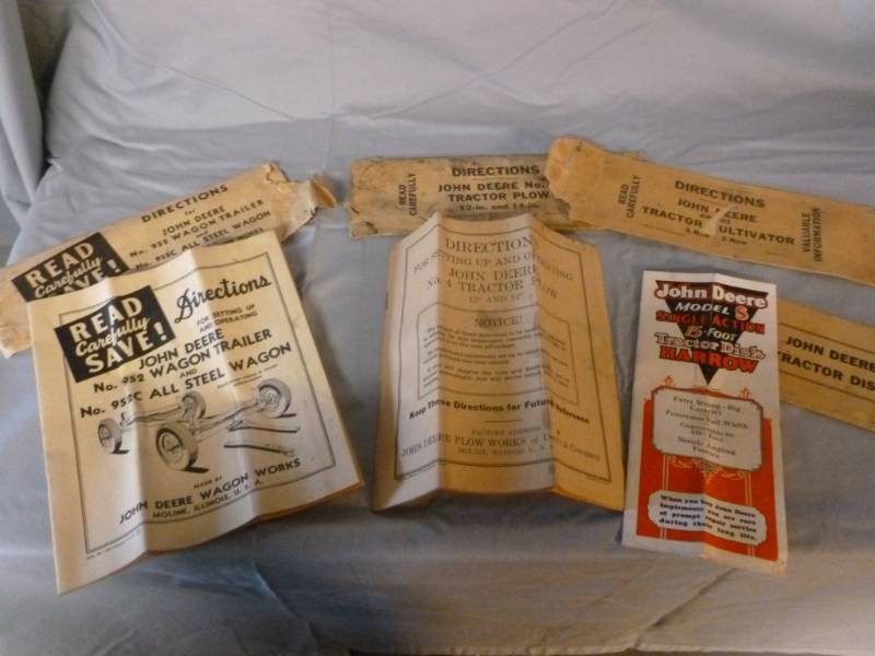 lot 23 image: Vintage Manuals