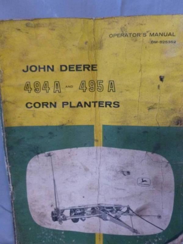 lot 28 image: Vintage Manuals