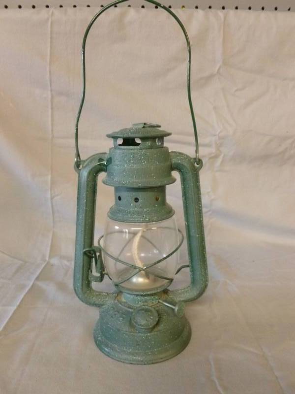 lot 55 image: Barn Lantern