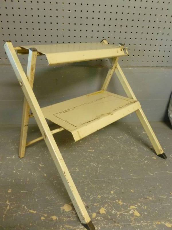 lot 64 image: Step Stool